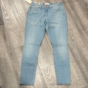 Universal Thread Light Blue Skinny Jeans